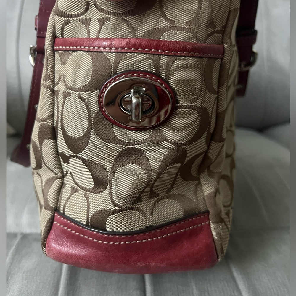 Coach shoulder bag - Picture 6 of 11